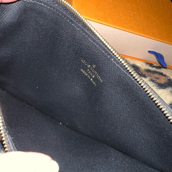 🔥SUPER SALE REDUCTION🔥✅PRICE FIRM✅ AUTHENTIC Louis Vuitton Reverse Wallet - Picture 10 of 16